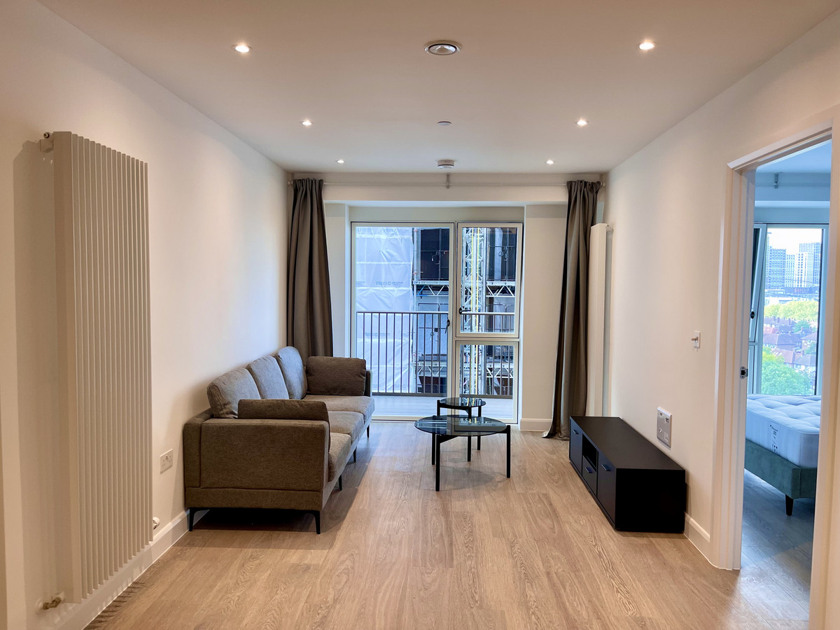 Seagull Lane, London, E16, photo 2
