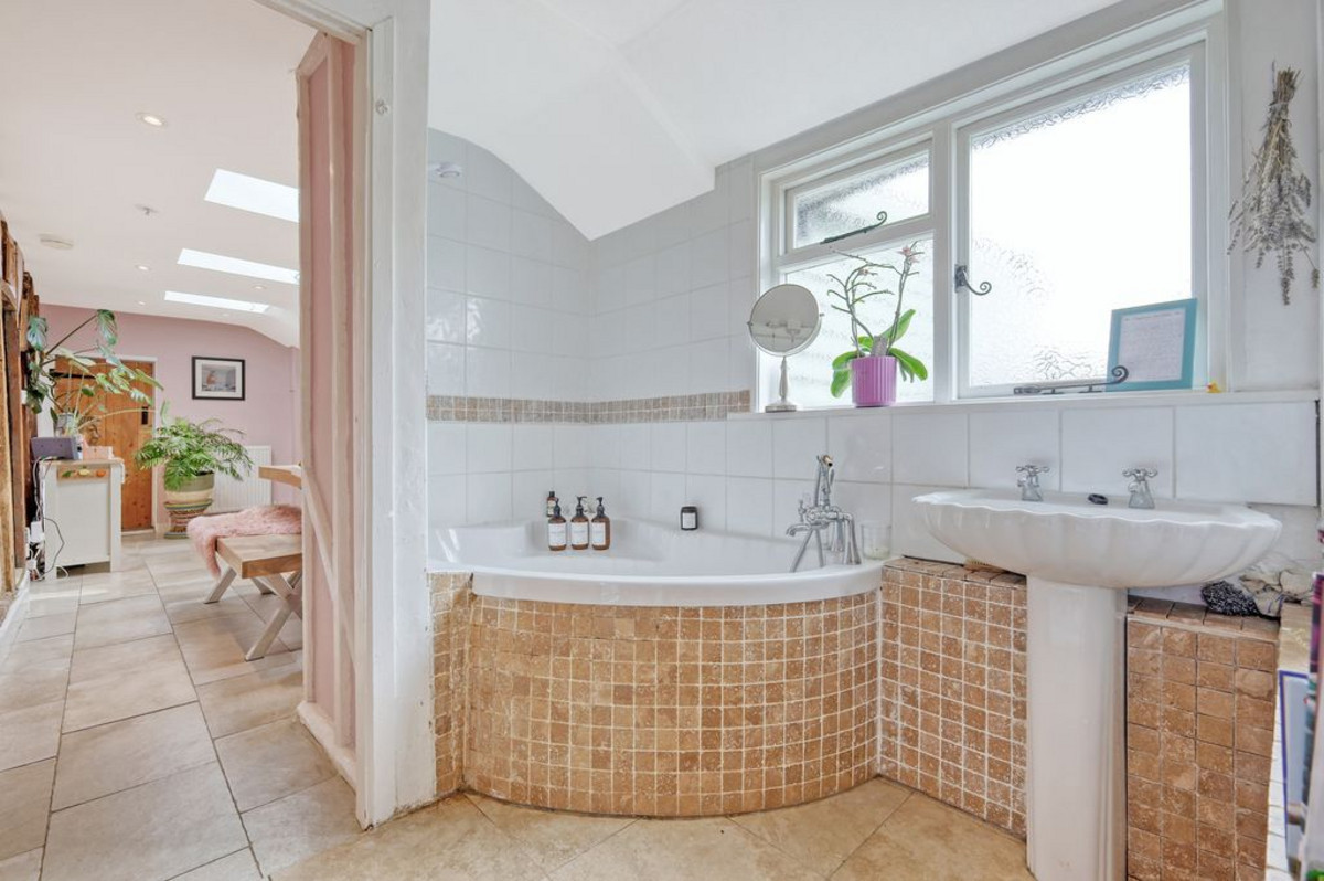 Cambridge Road, Stansted, CM24, photo 12