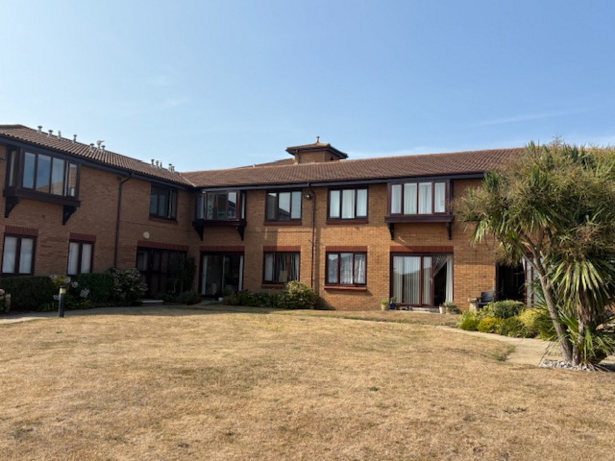 Admiralty Road, Bournemouth, BH6, photo 5