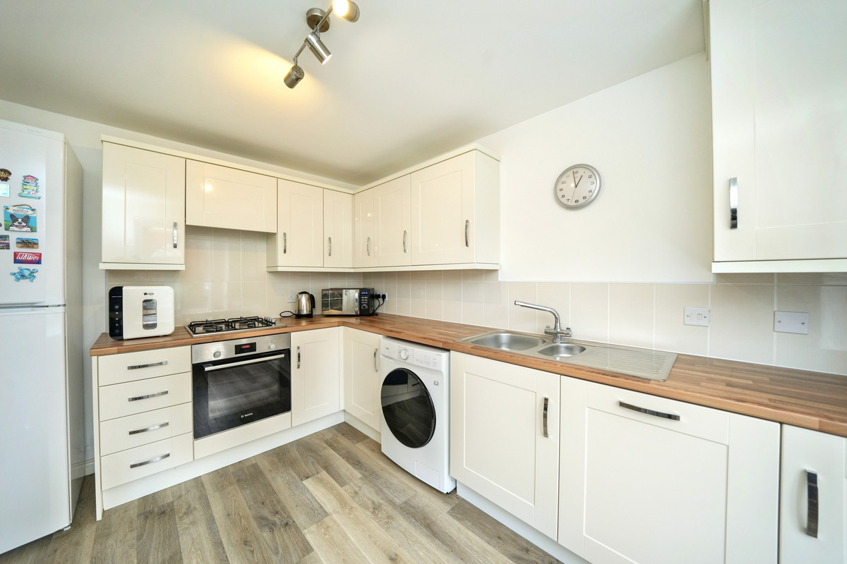 Field Sidings Way, Kingswinford, DY6, photo 4