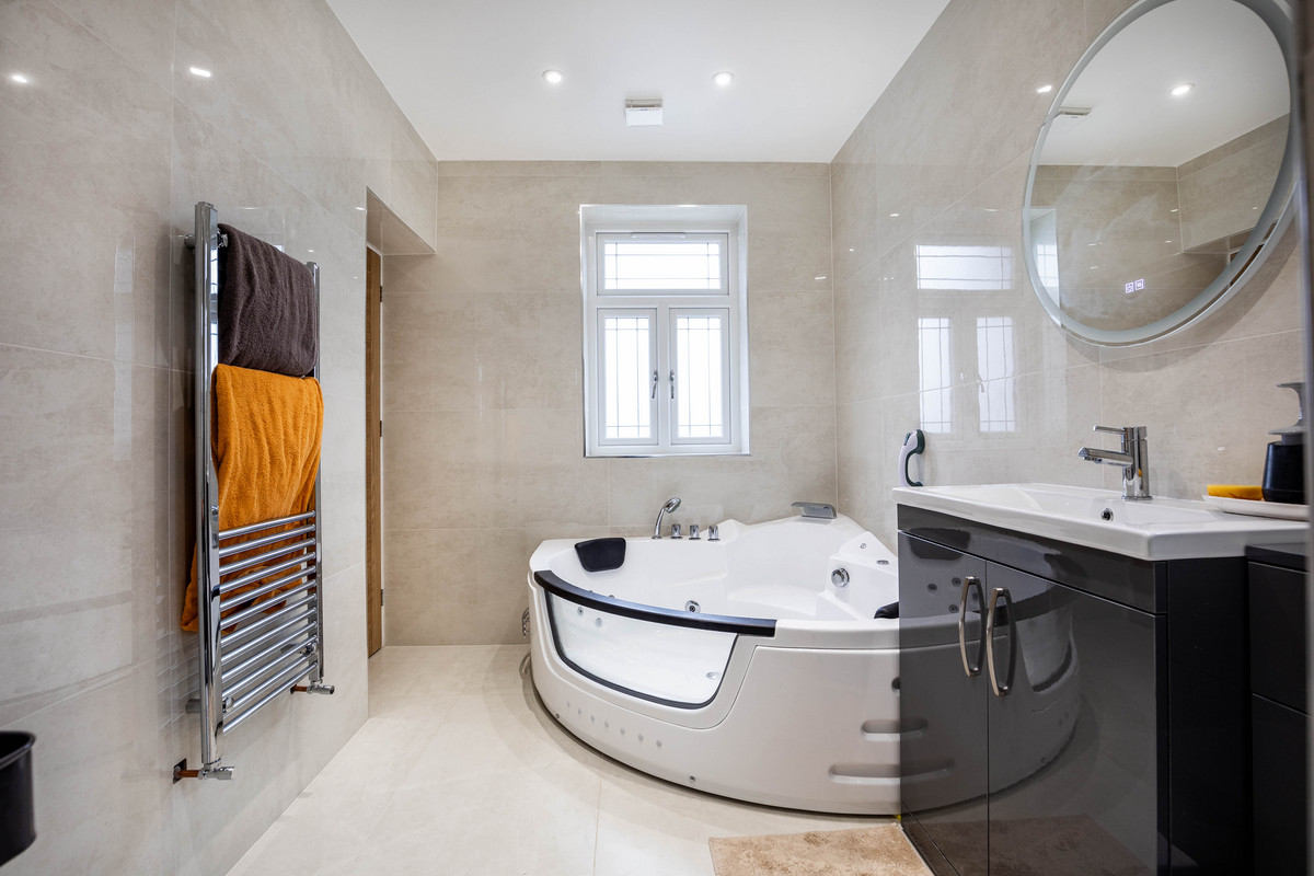 East End Road, London, N2, photo 22