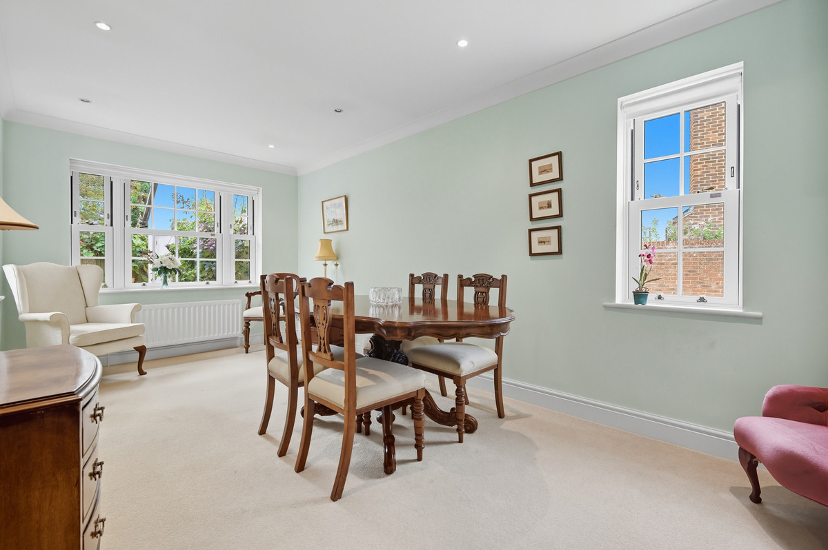 Cambridge Close, Ingatestone, CM4, photo 4