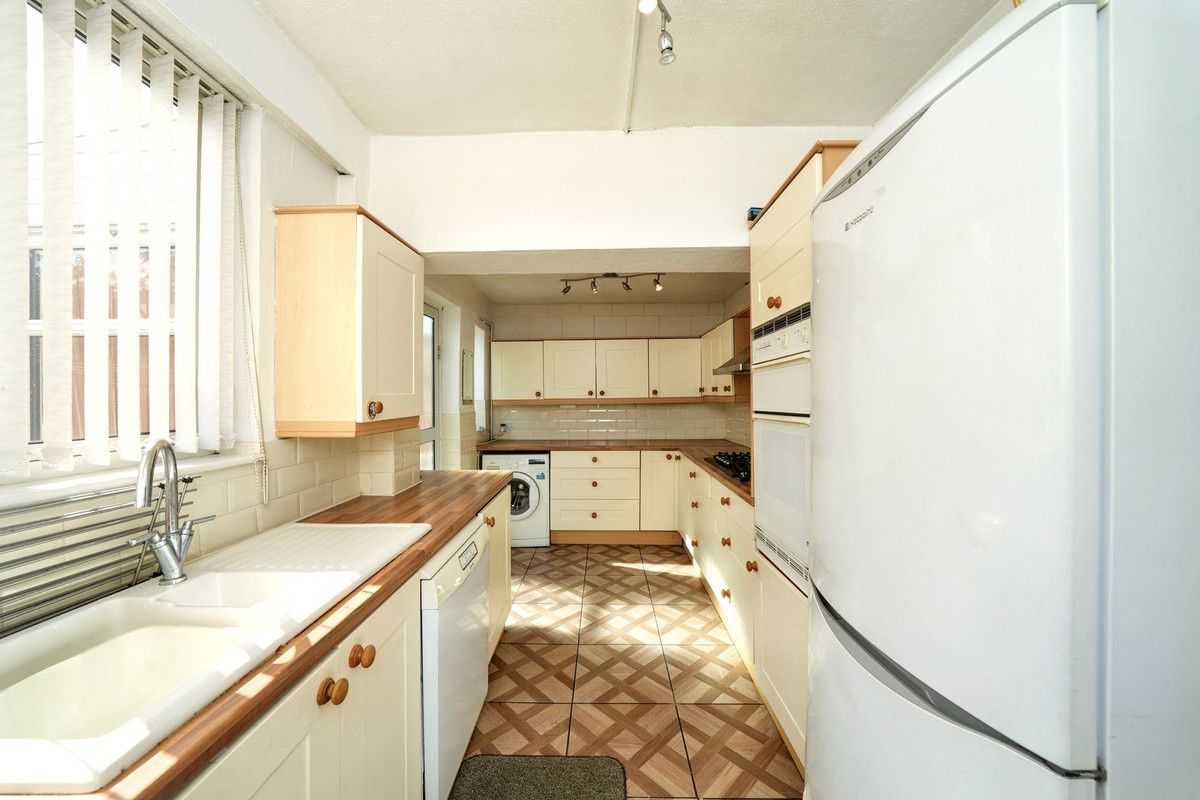 Cakemore Road, Rowley Regis, B65, photo 17