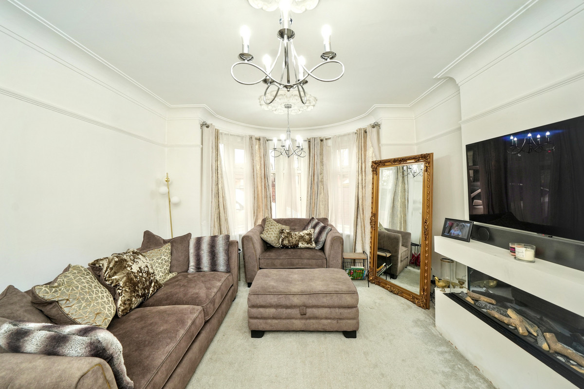 Bilston Lane, Willenhall, WV13, photo 4