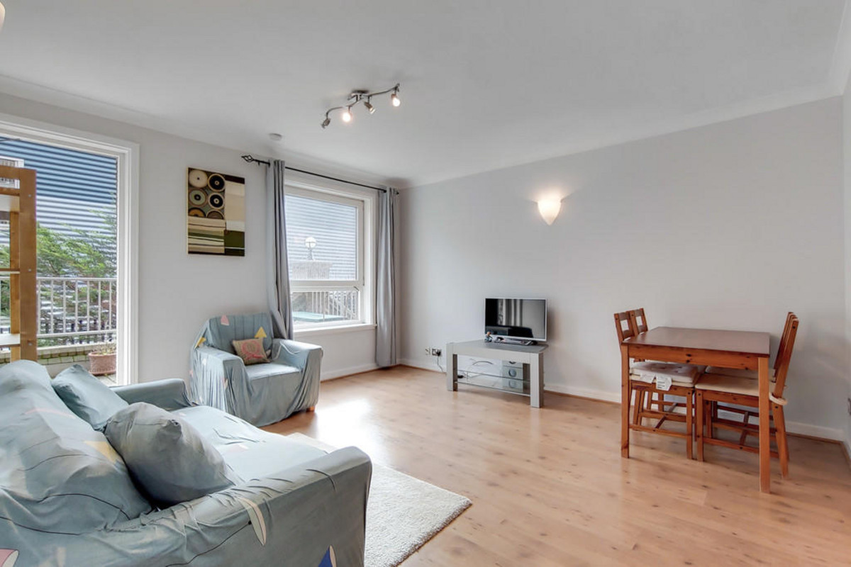 Homer Drive, London, E14