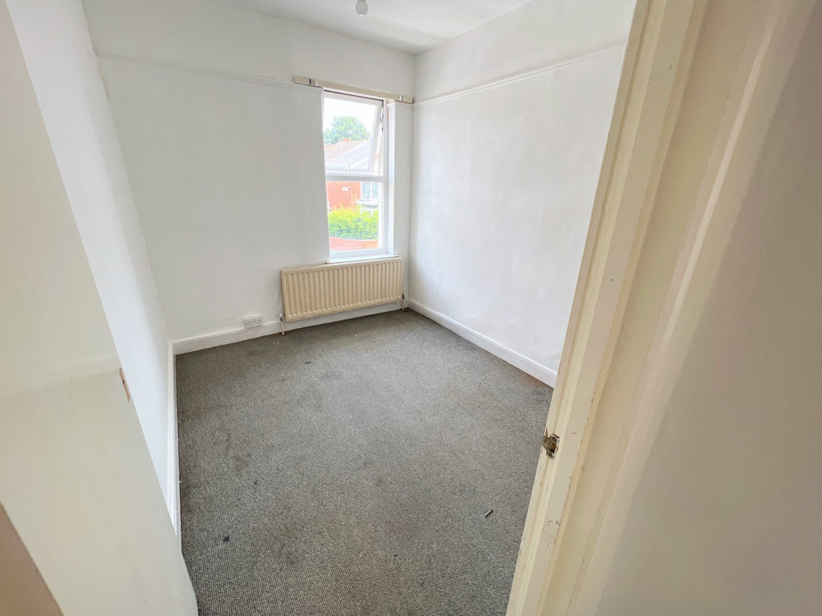 Newhampton Road West, Wolverhampton, WV6, photo 16