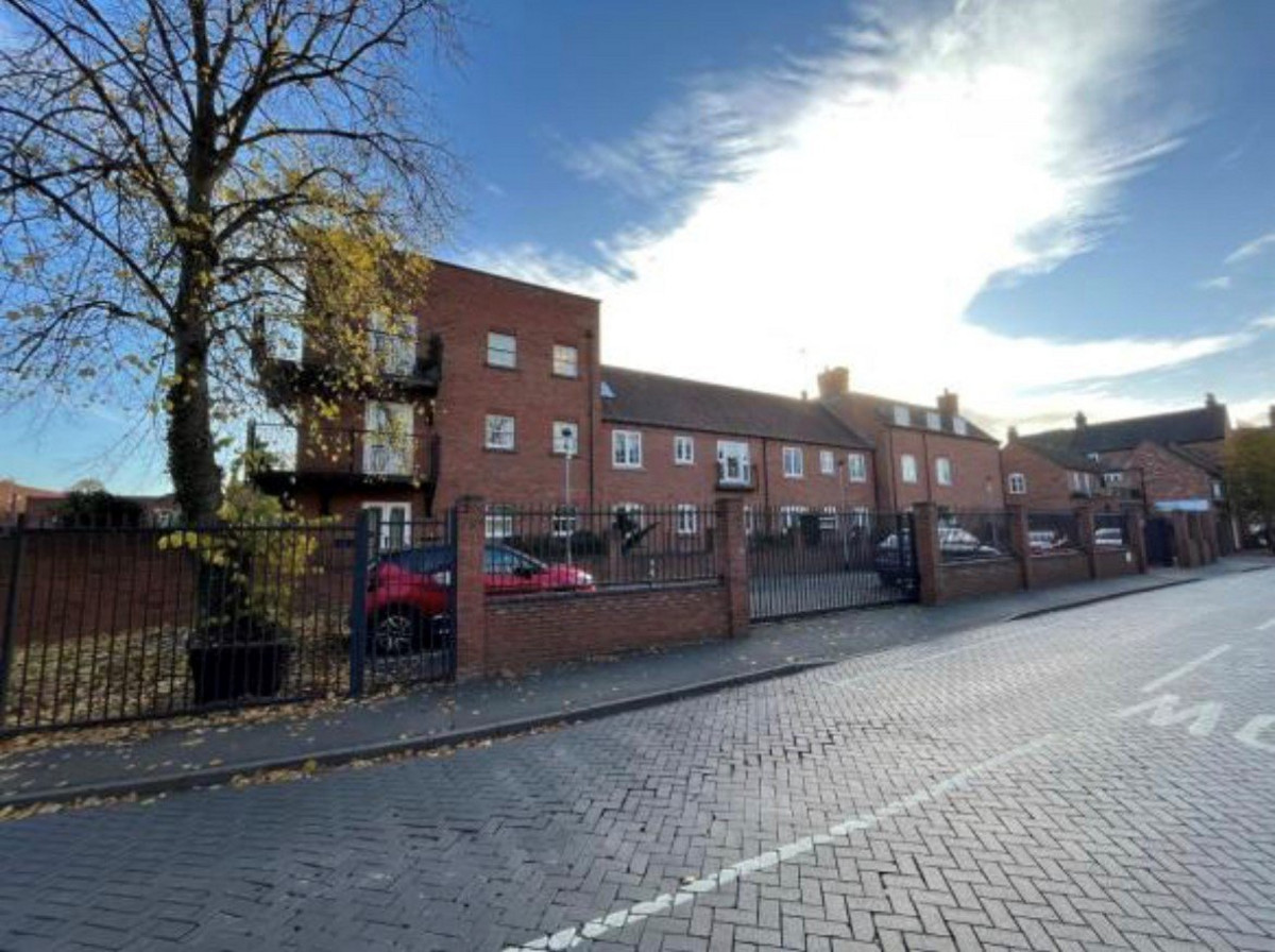 Minster Court Bird Street, Lichfield, WS13, photo 13