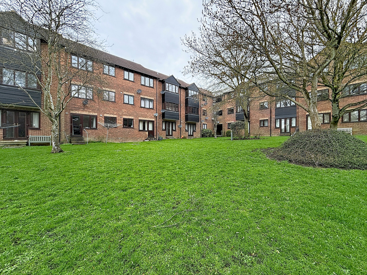 Haslers Lane, Dunmow, CM6