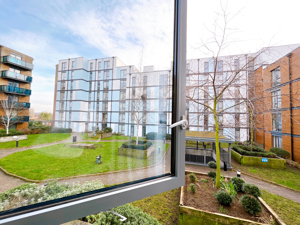 Needleman Close, London, NW9, photo 6