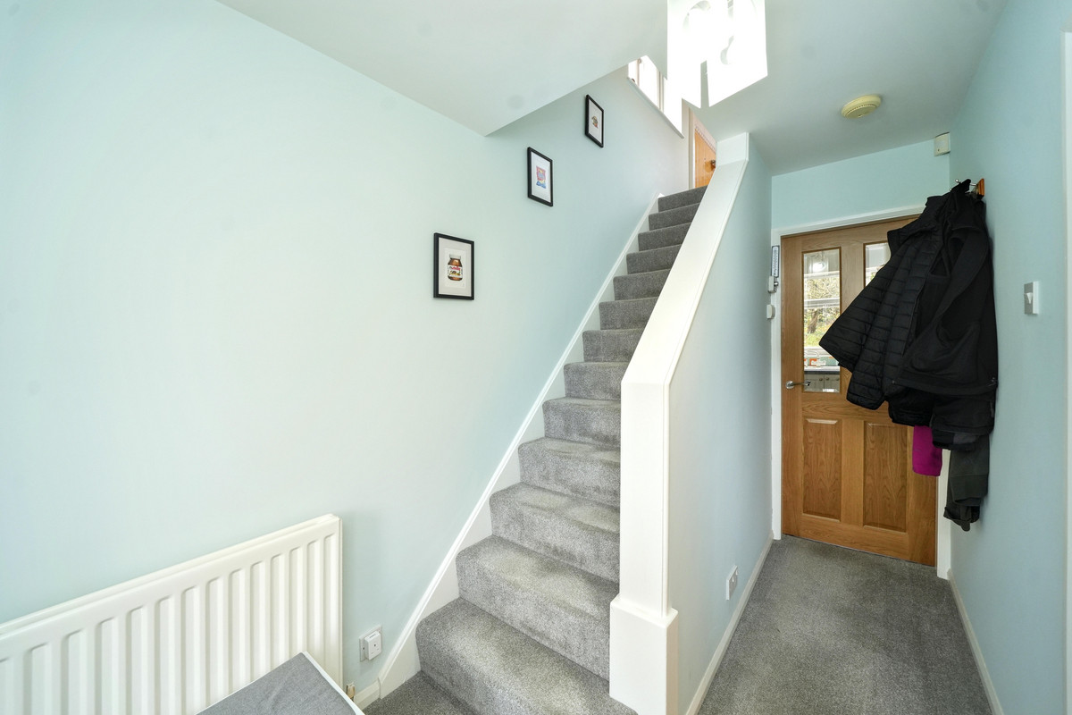 Granville Drive, Kingswinford, DY6, photo 3