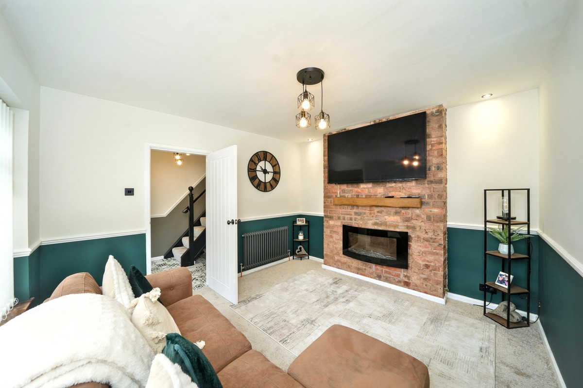 Fellows Avenue, Kingswinford, DY6, photo 3
