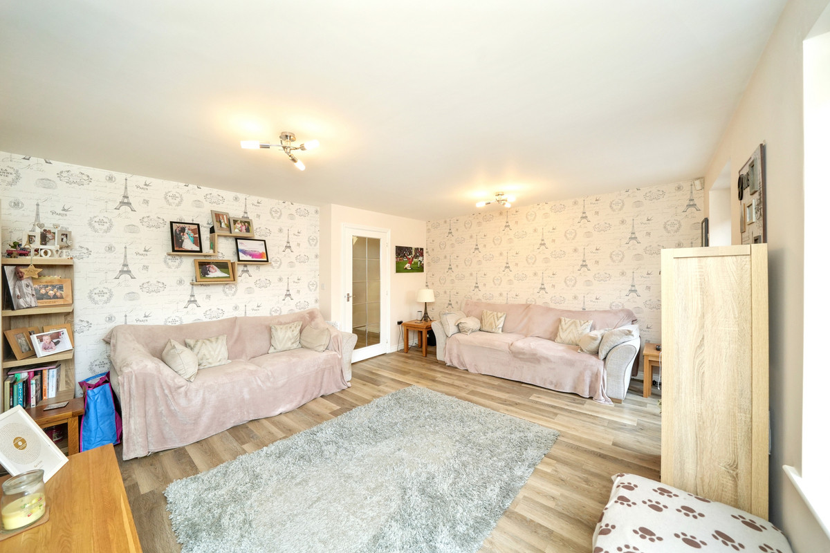 Field Sidings Way, Kingswinford, DY6, photo 15