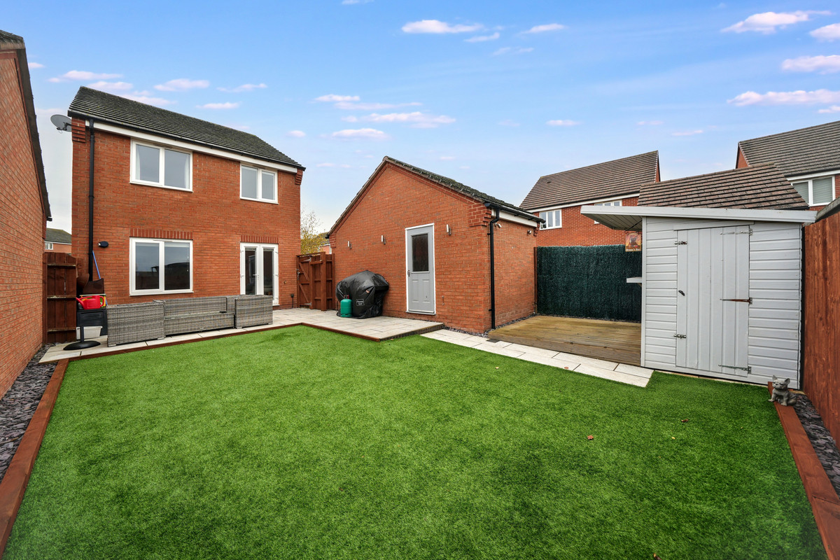 Field Sidings Way, Kingswinford, DY6, photo 11