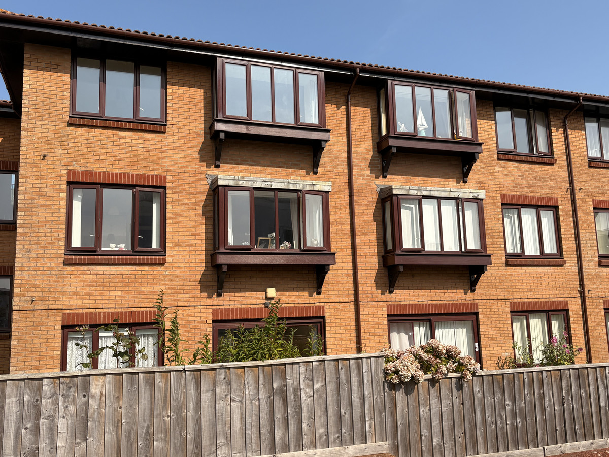Admiralty Road, Bournemouth, BH6