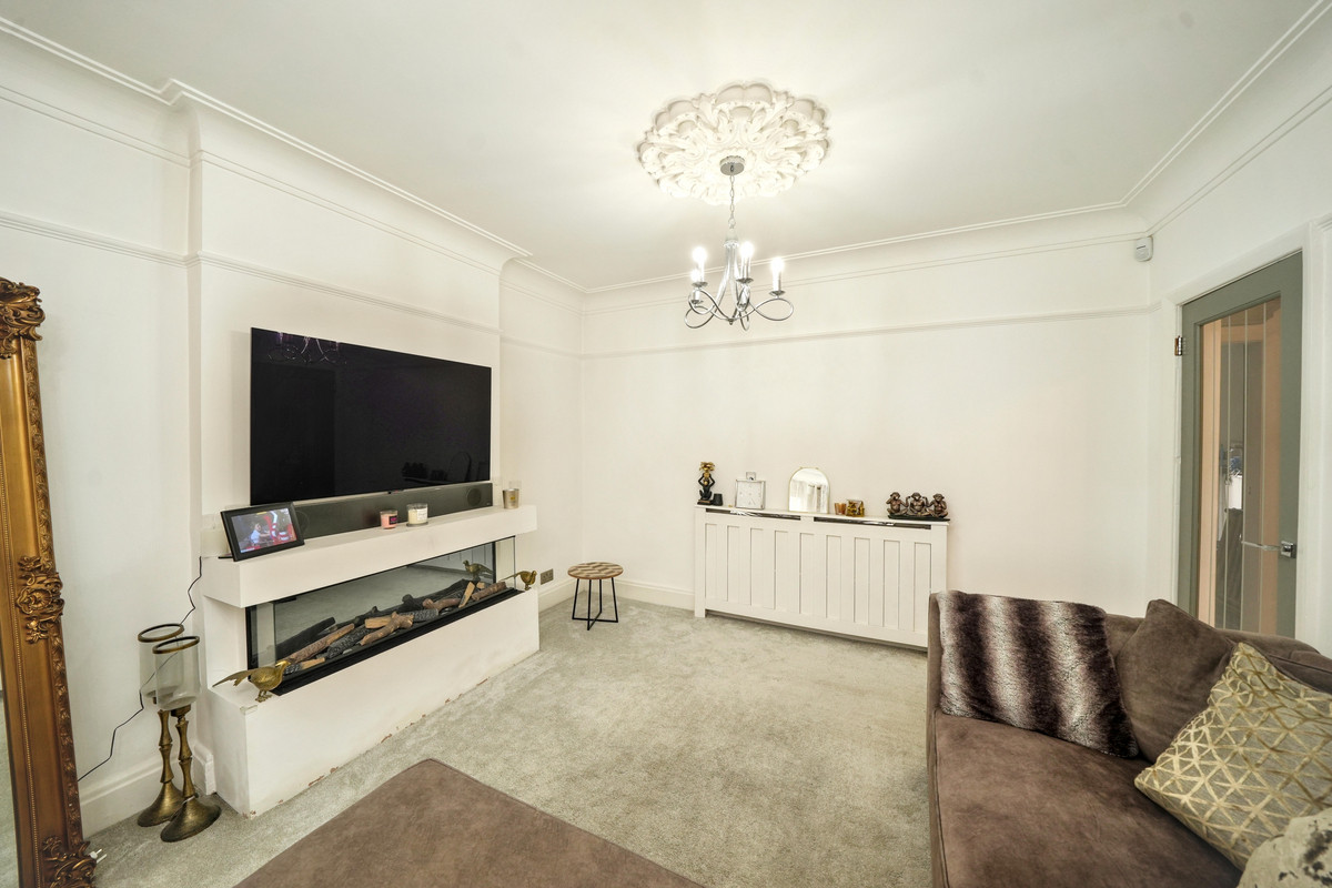 Bilston Lane, Willenhall, WV13, photo 18