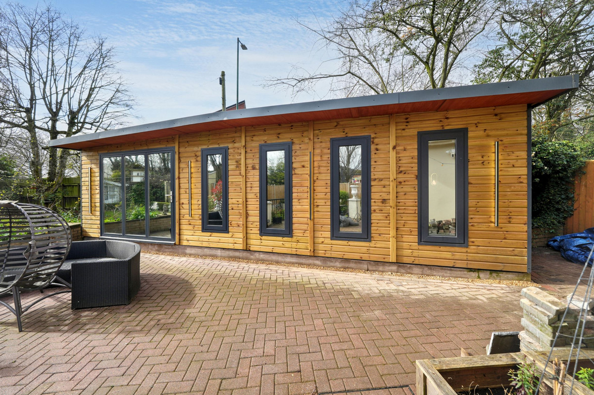Bilston Lane, Willenhall, WV13, photo 9
