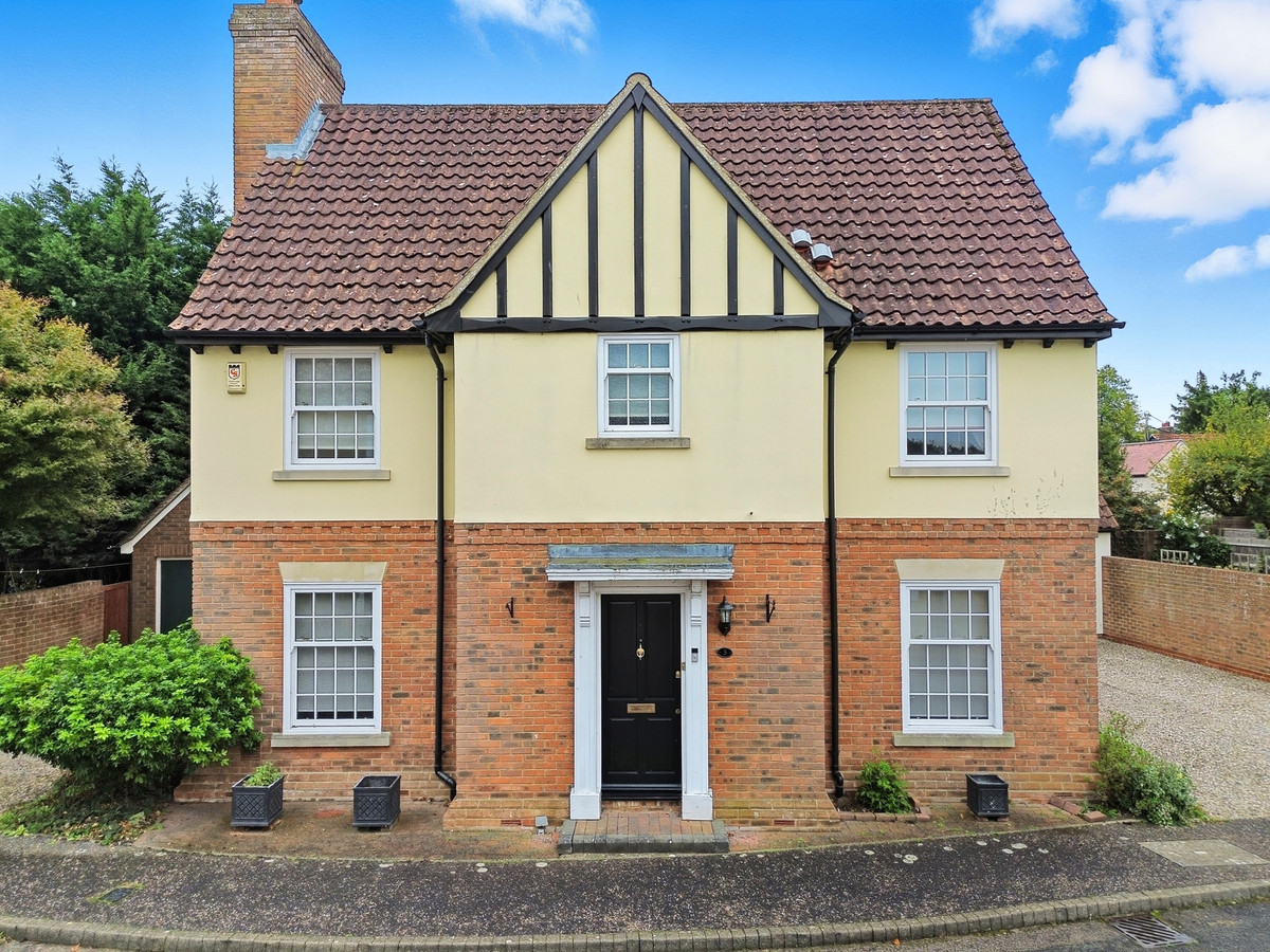 Cambridge Close, Ingatestone, CM4