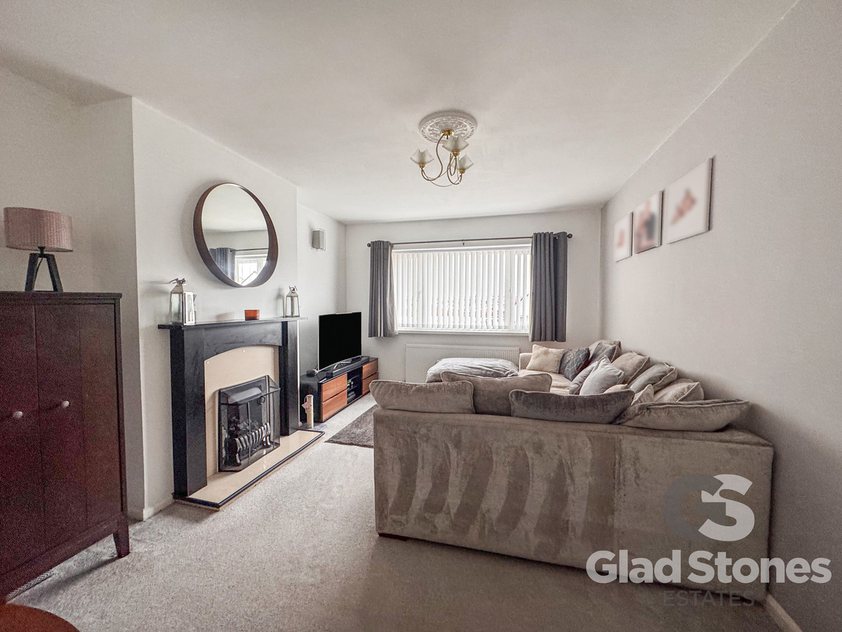 Princess Avenue, Plymstock, Plymouth, PL9 Immaculate Semi Detached Bungalow in Sought After Location, photo 3