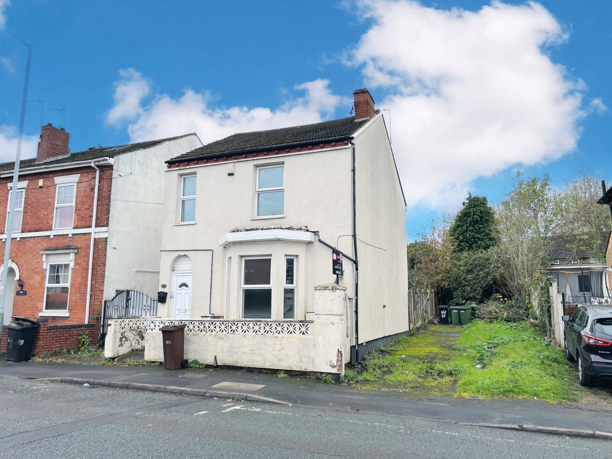 Newhampton Road West, Wolverhampton, WV6