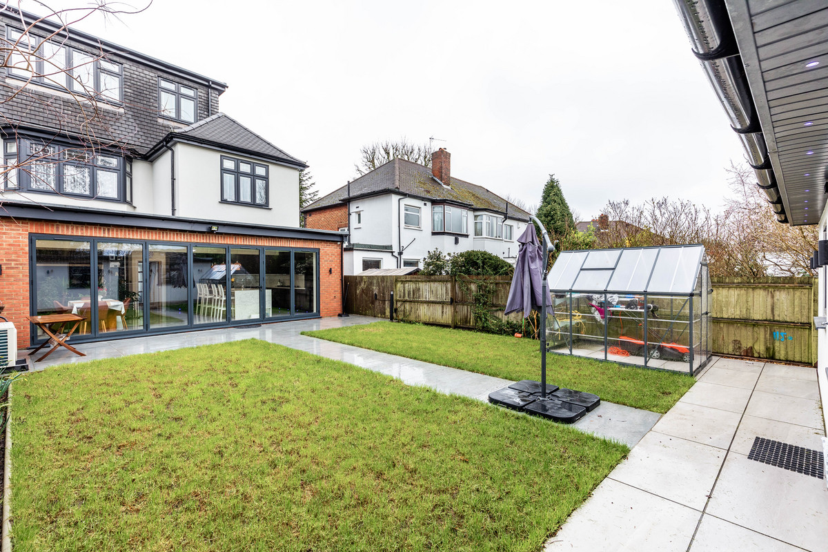 East End Road, London, N2, photo 26