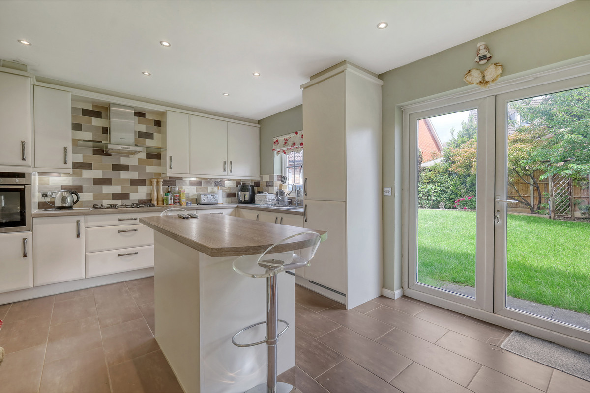 Fenton Road, Grays, RM16, photo 2