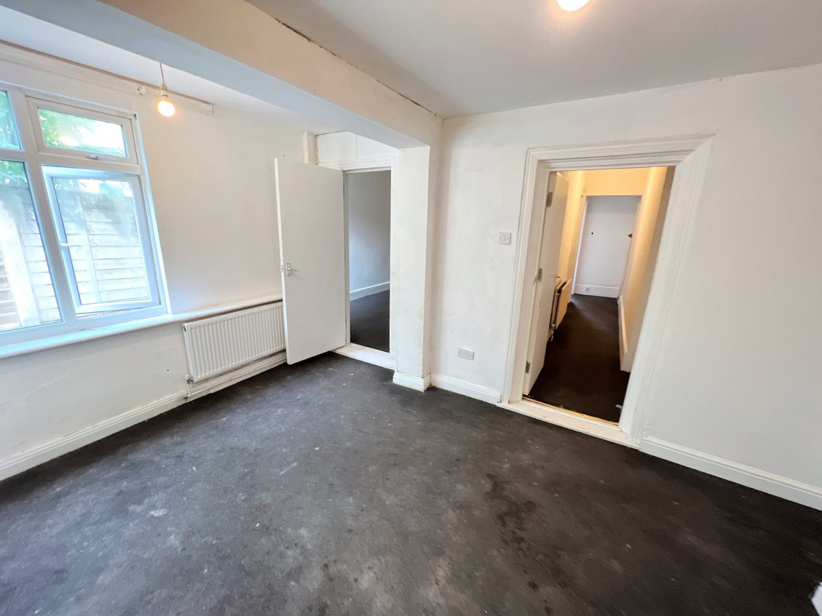 Newhampton Road West, Wolverhampton, WV6, photo 2