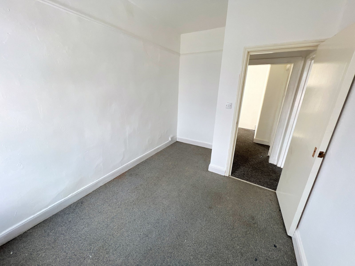 Newhampton Road West, Wolverhampton, WV6, photo 17
