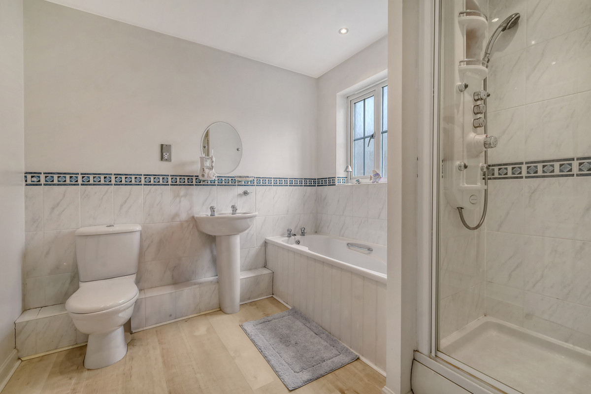 Fenton Road, Grays, RM16, photo 17