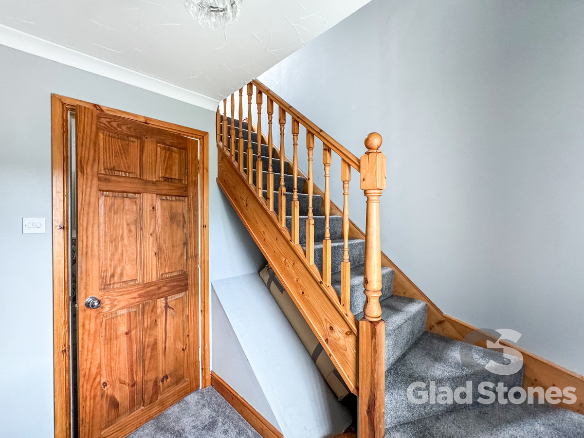 Stentaway Drive, Plymstcok, Plymouth, PL9 Spacious Semi-Detached House in Plymstock, photo 13