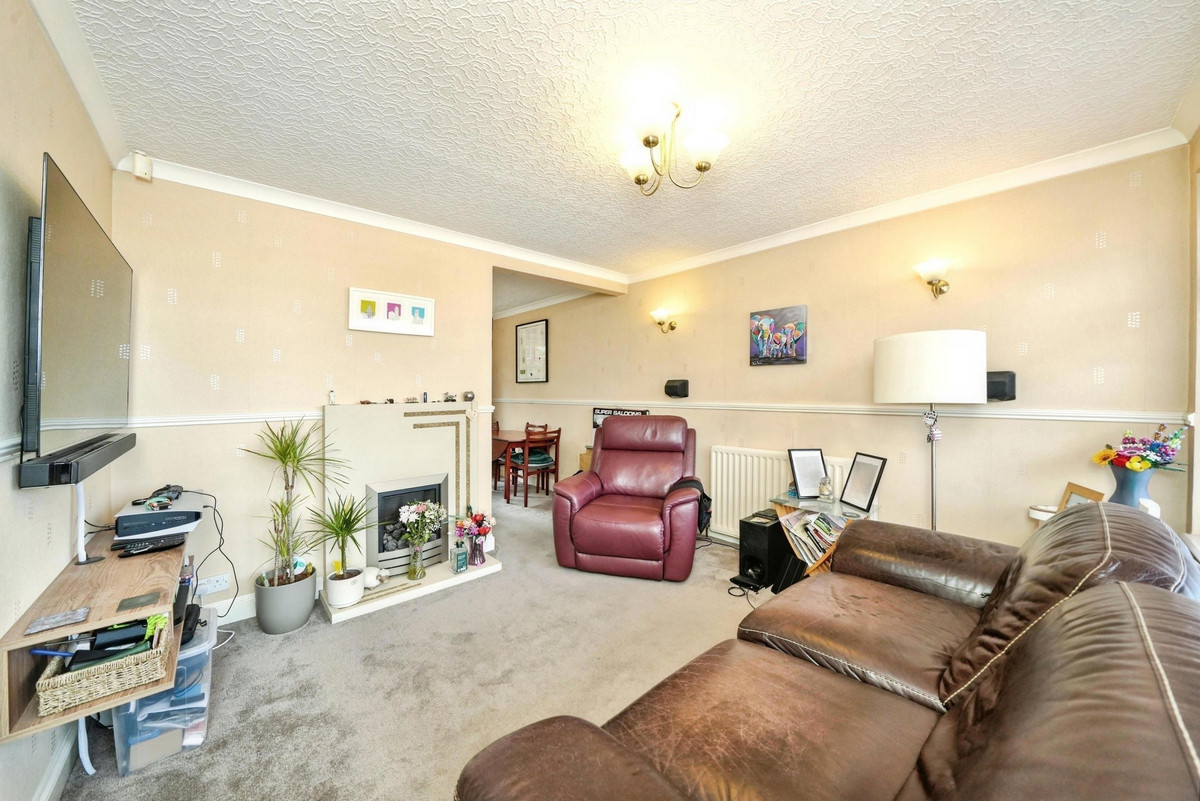 Granville Drive, Kingswinford, DY6, photo 4