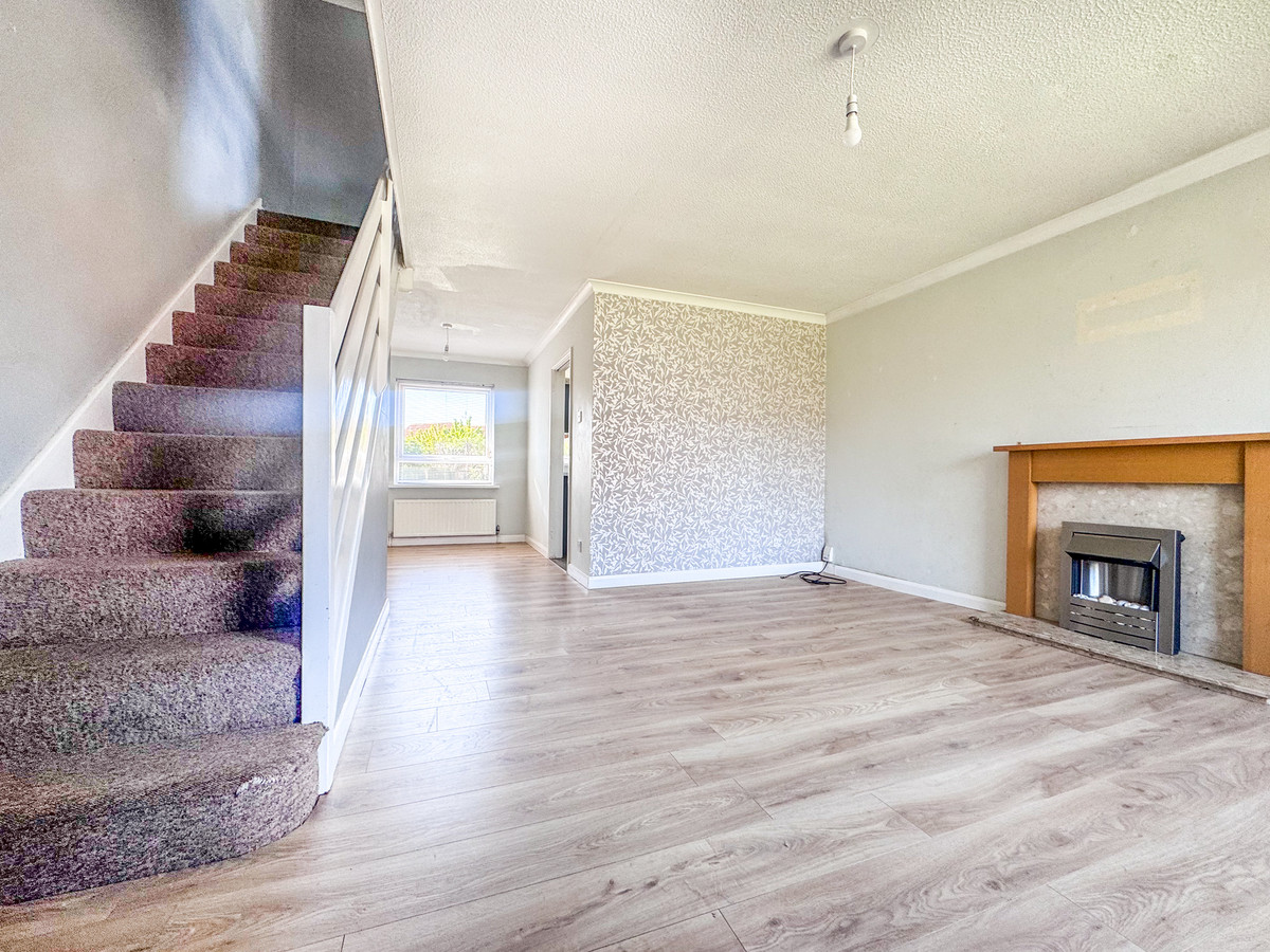 Holloway Gardens, Staddiscombe, Plymouth, Devon, PL9 Perfect First Time or Family Home, photo 2
