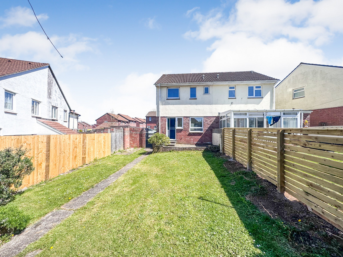 Holloway Gardens, Staddiscombe, Plymouth, Devon, PL9 Perfect First Time or Family Home, photo 22