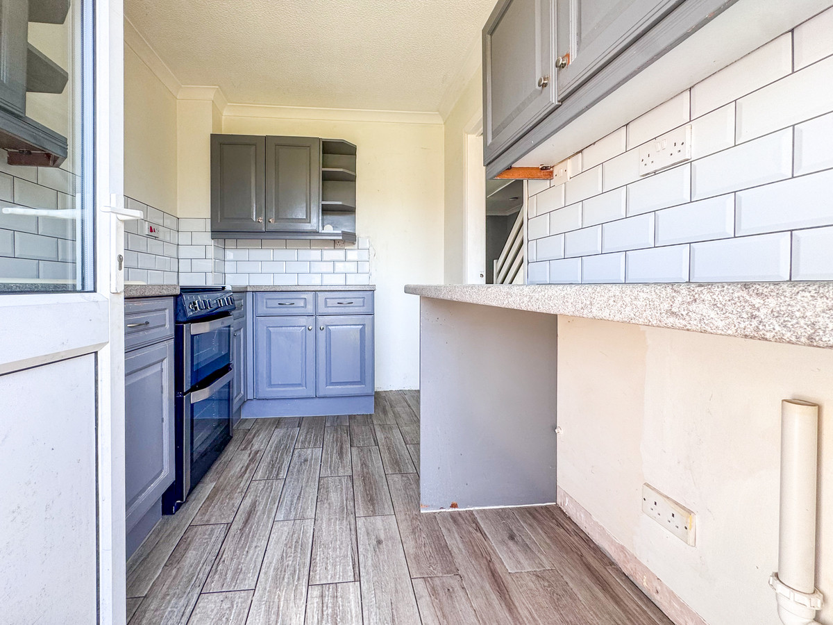 Holloway Gardens, Staddiscombe, Plymouth, Devon, PL9 Perfect First Time or Family Home, photo 9