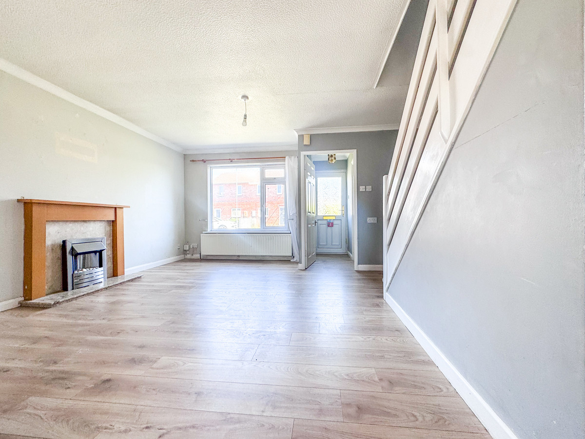 Holloway Gardens, Staddiscombe, Plymouth, Devon, PL9 Perfect First Time or Family Home, photo 3