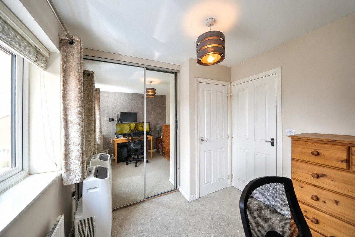 Bobeche Place, Kingswinford, DY6, photo 17