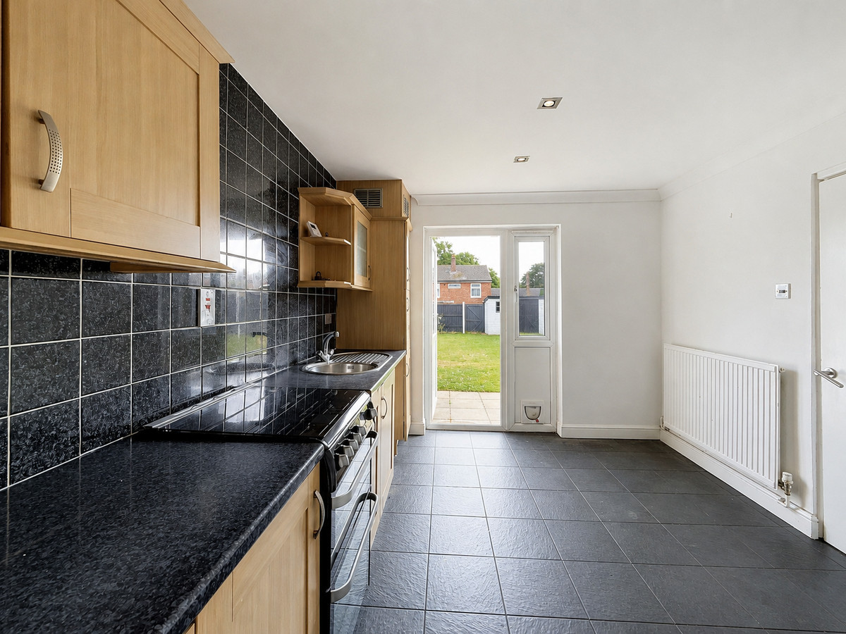 Hollyfield, Harlow, CM19, photo 3