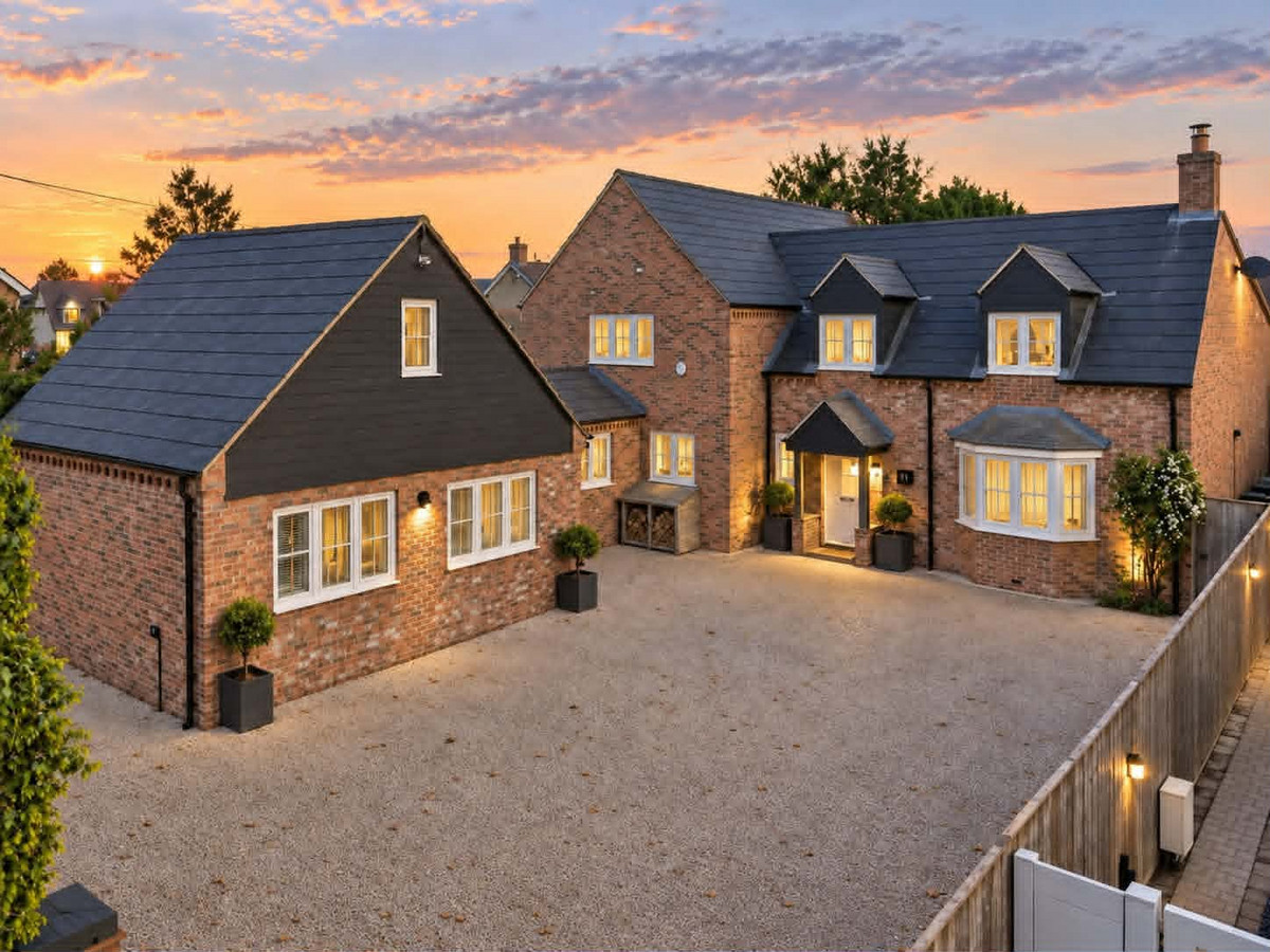 Aldreth Road, Haddenham, Ely