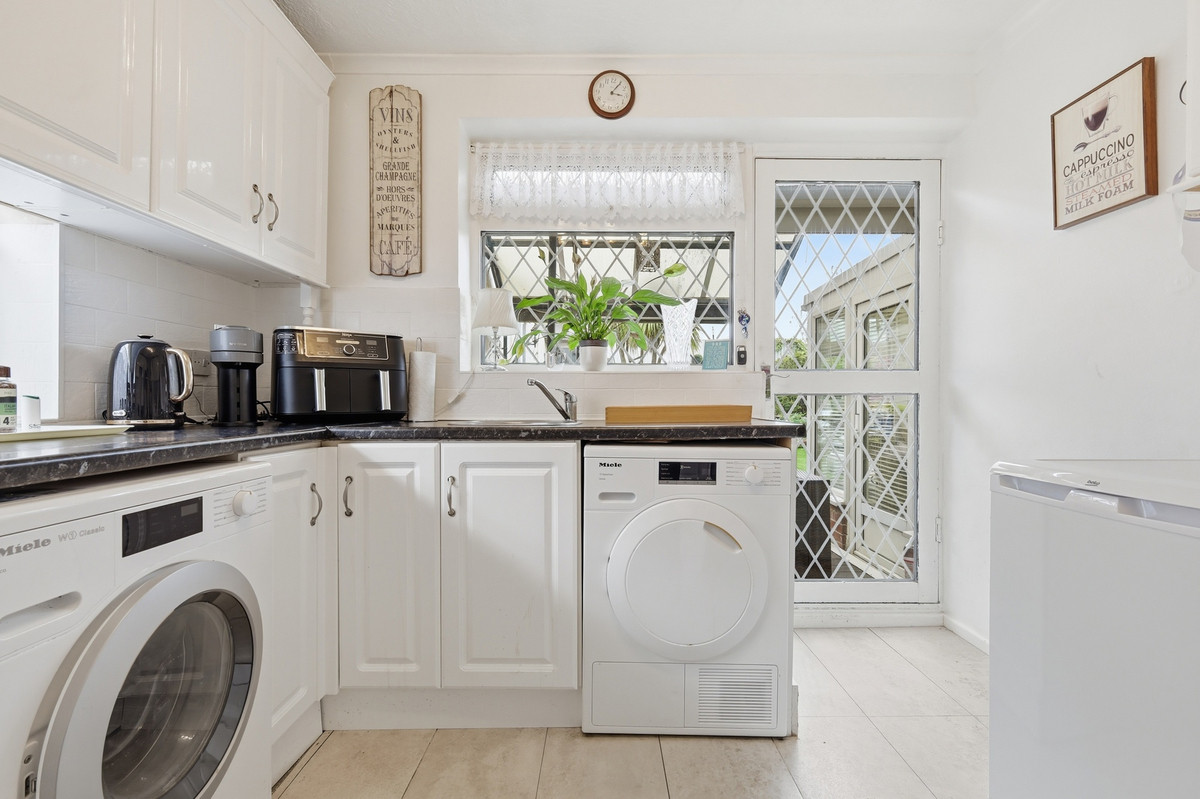 Macmurdo Road, Leigh-on-sea, SS9