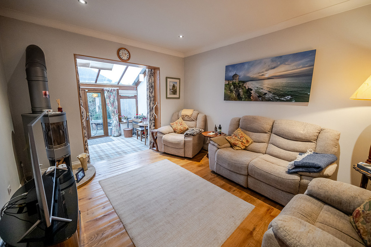 Spen Lane, Leeds, LS16, photo 13