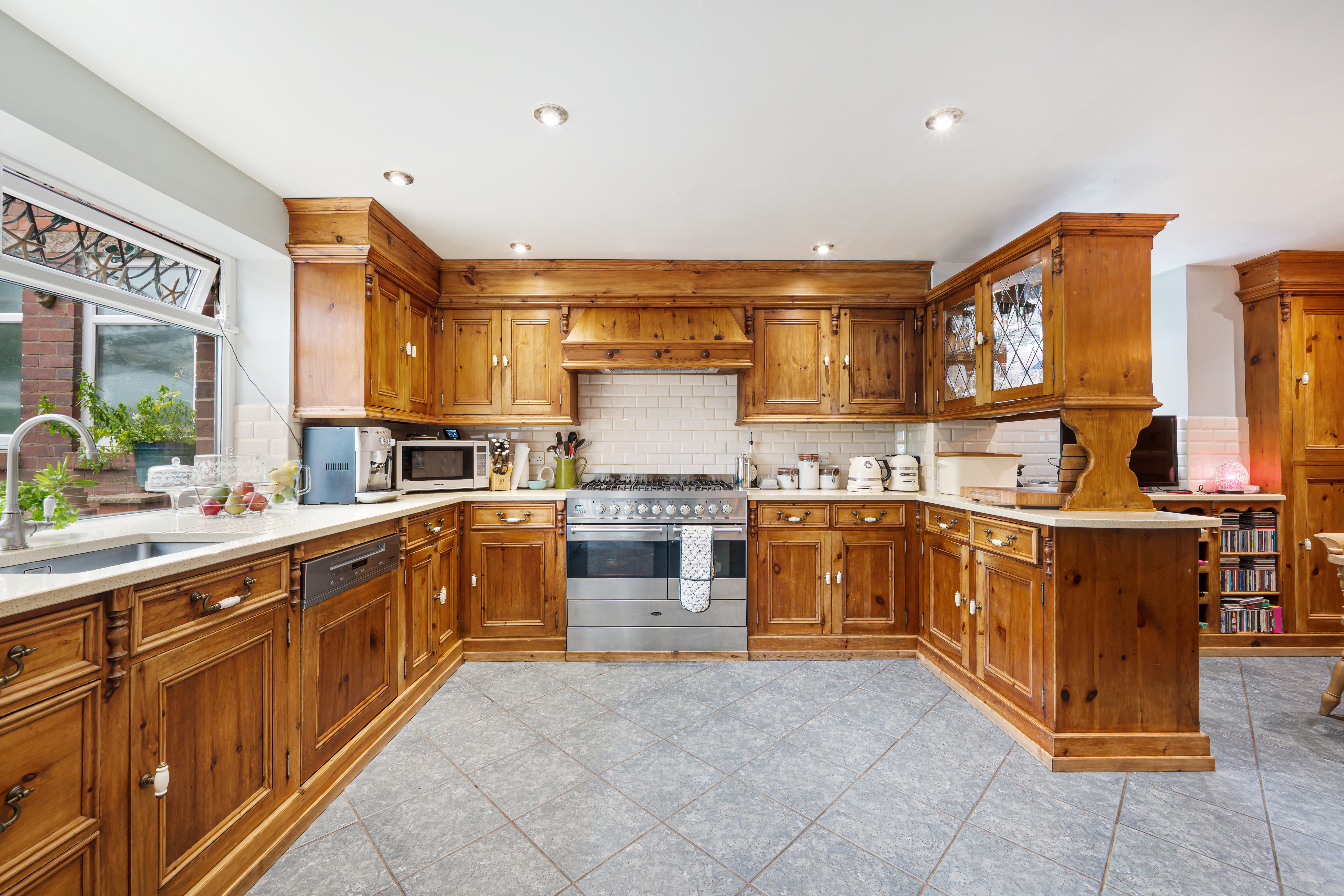 Church Road, Smithills, photo 22