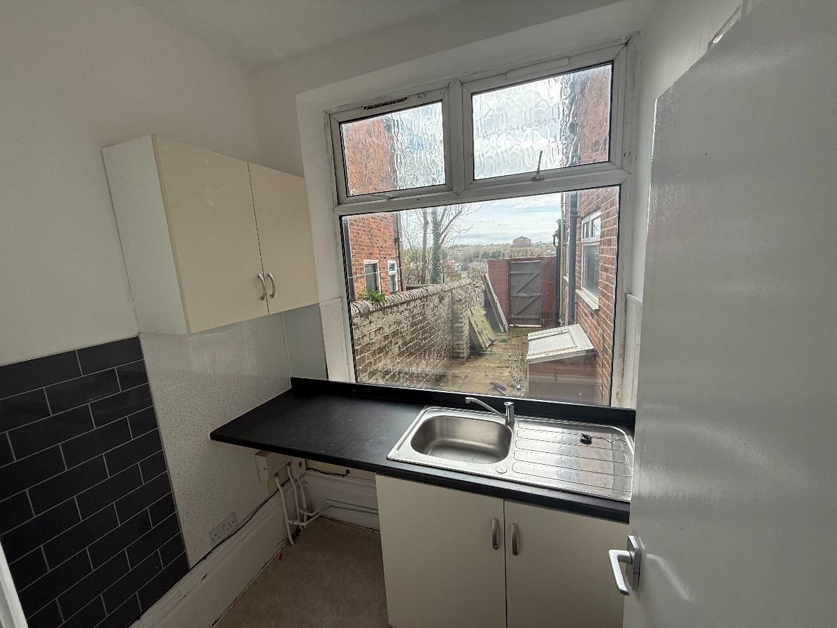 Tulketh Road - Flat 1, Ashton-on-Ribble, Preston, photo 5