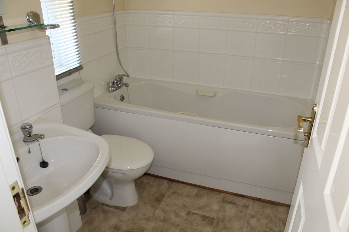 Royal Drive, PRESTON PR2 3AF, photo 10