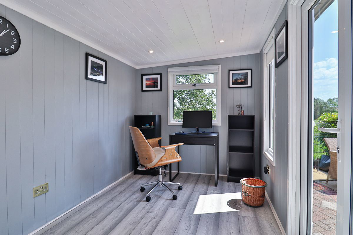 Garden room