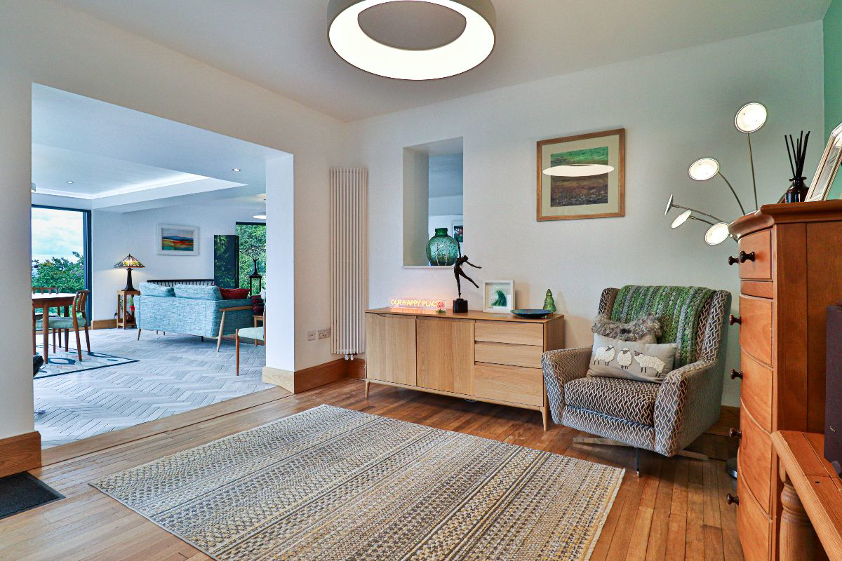 Lounge II