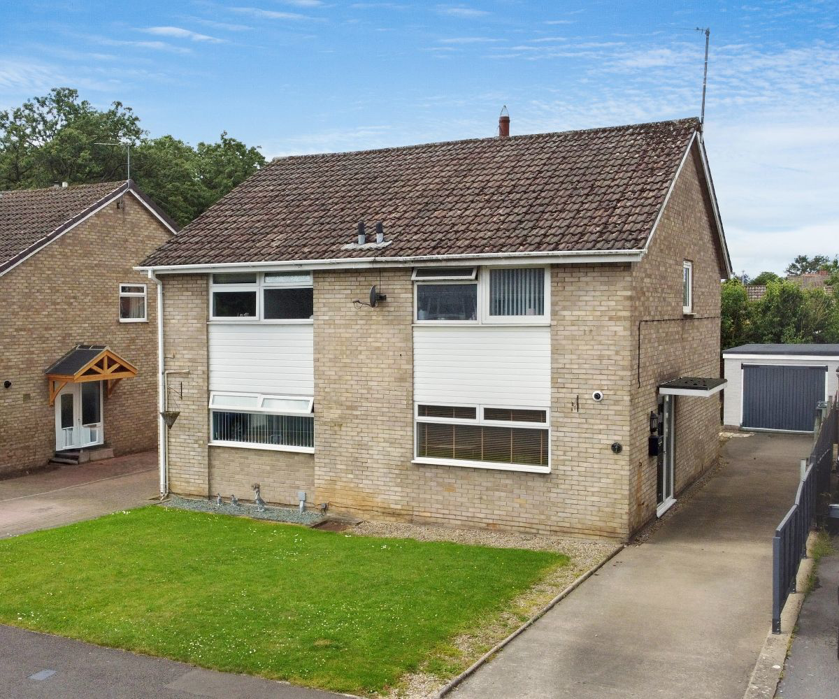 Avon Road, Hurworth, DL2, photo 2