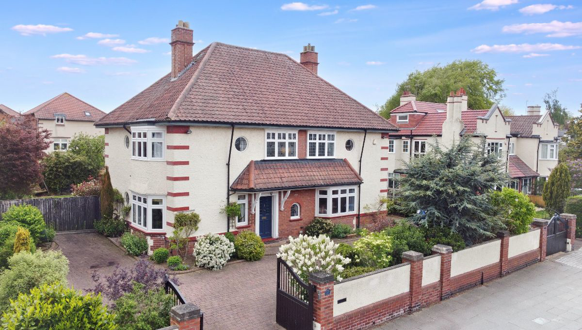 Cleveland Avenue, Darlington, DL3