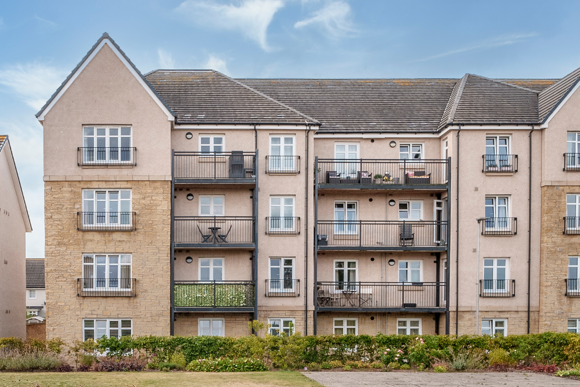 Flat 8, 9 Cowgill Gardens, Liberton, Edinburgh, EH16 6FP