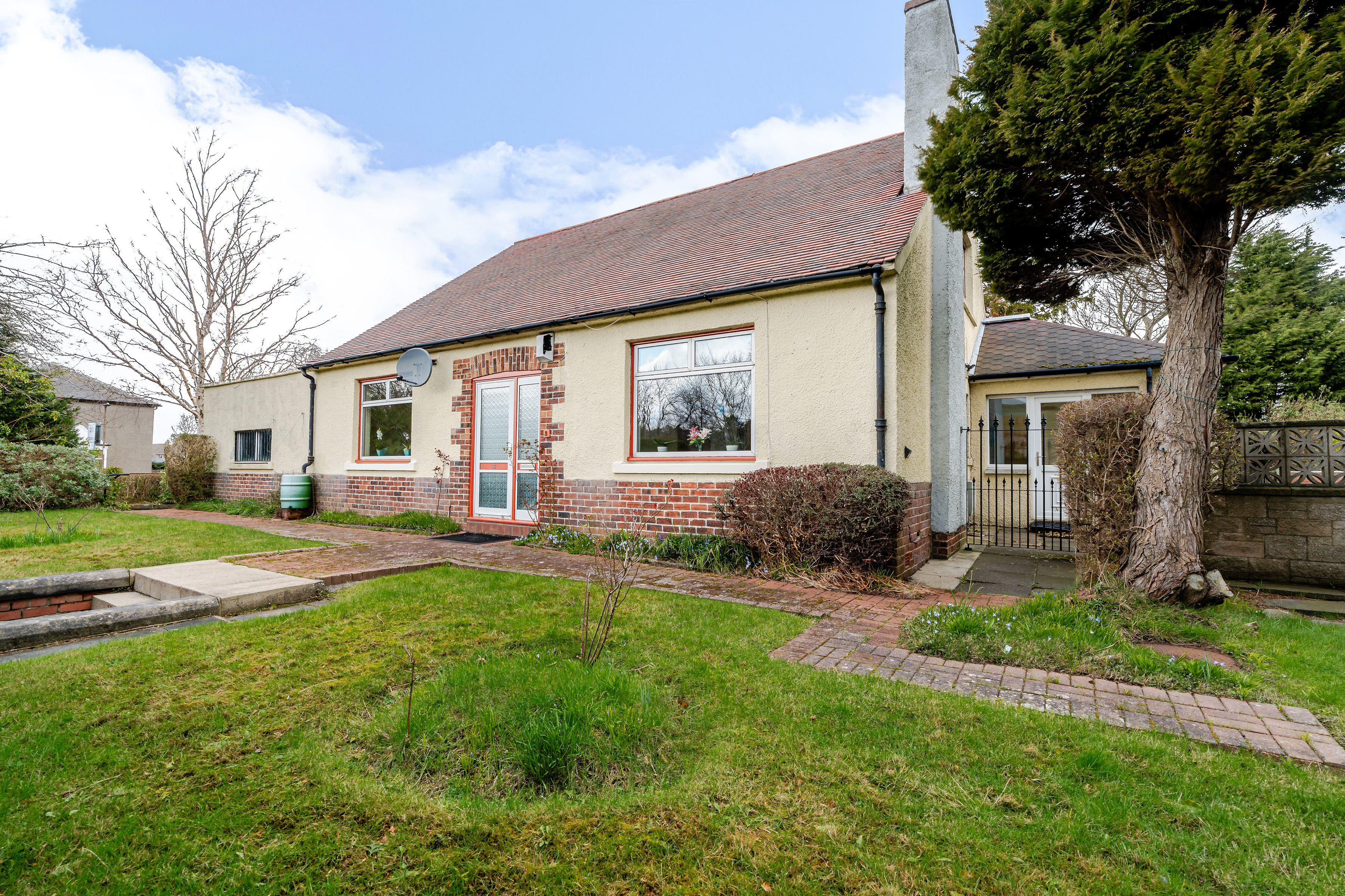 16 Lanark Road West, Currie, Edinburgh, EH14 5ET