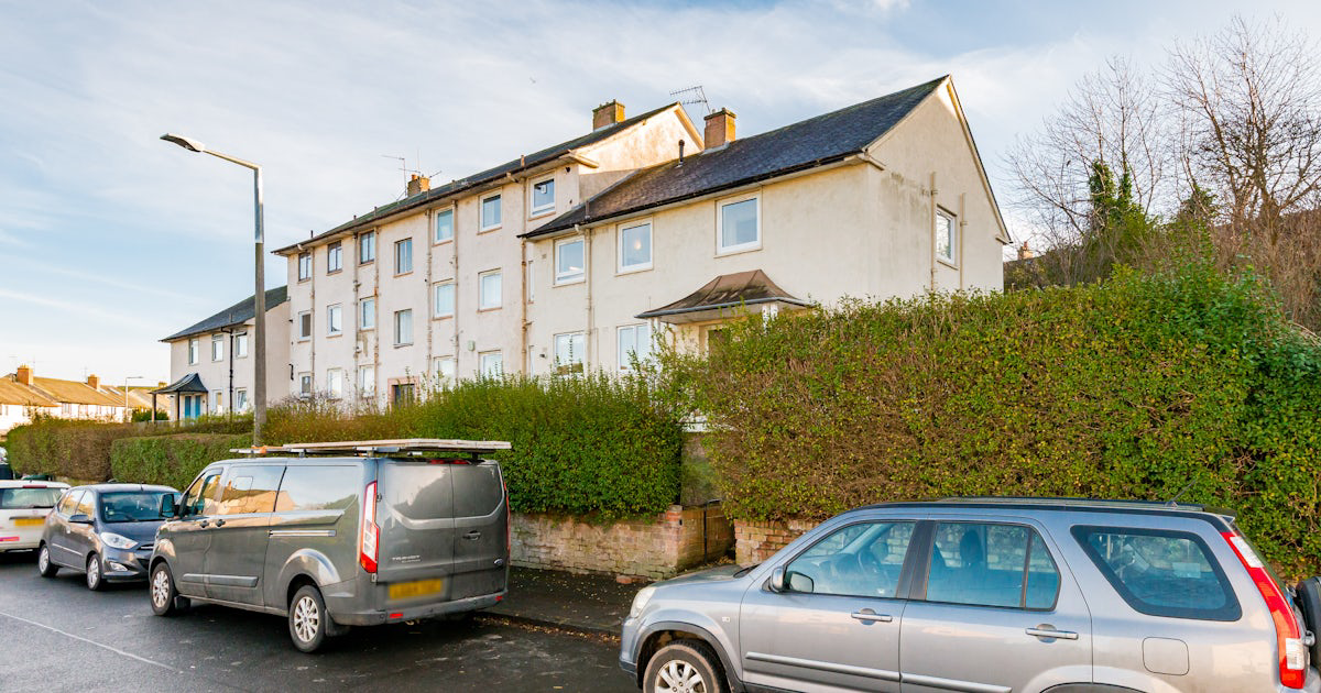99 Claverhouse Drive, Liberton, Edinburgh, EH16 6DH