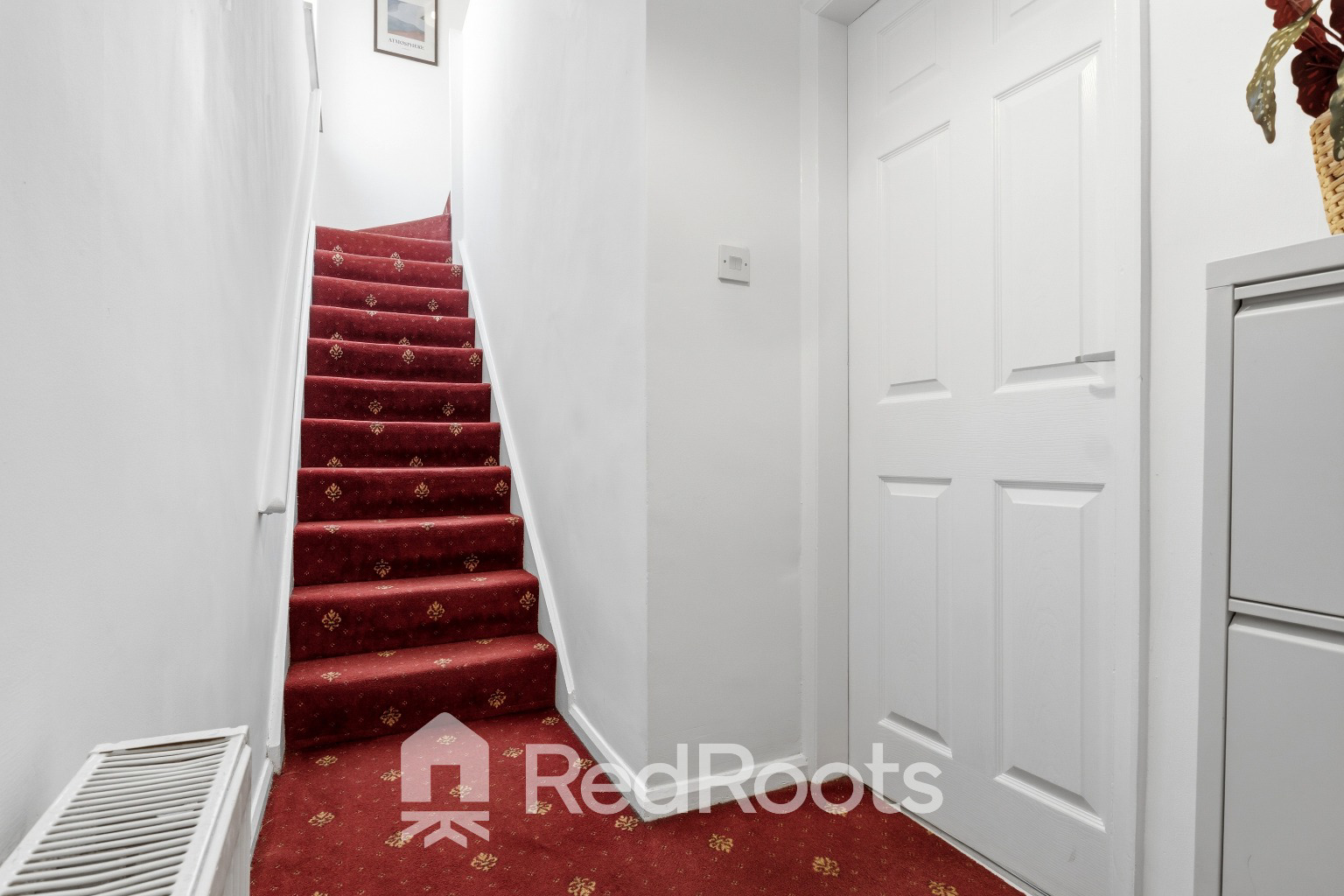 4 Newton Close, Newton Hill, photo 7
